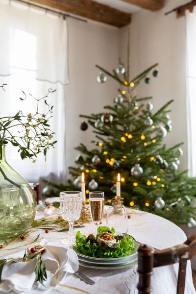 Mistletoe & Glow