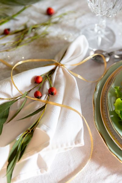 Mistletoe & Glow