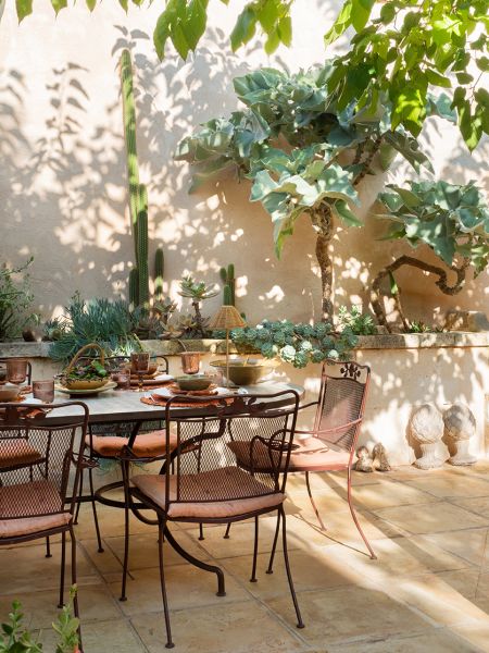 A Story of Splendour