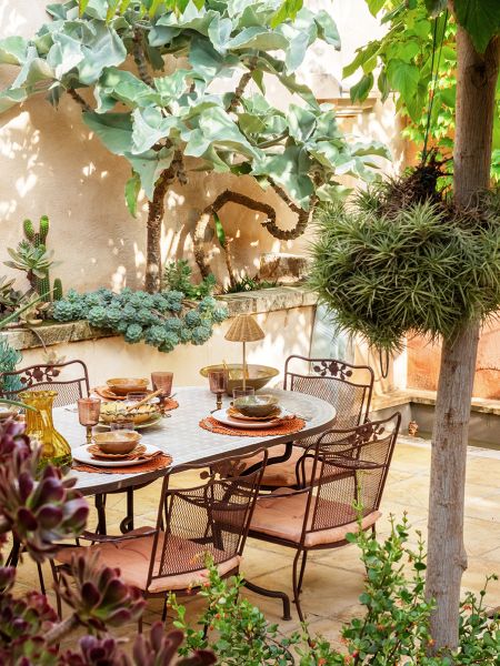 A Story of Splendour