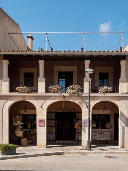 A Story of Splendour